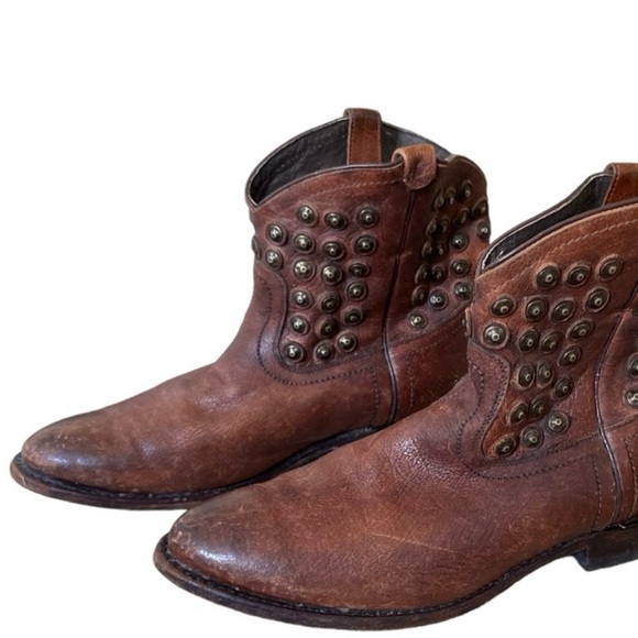 Embellished Frye western booties w/plenty of life! - Picture 5 of 8